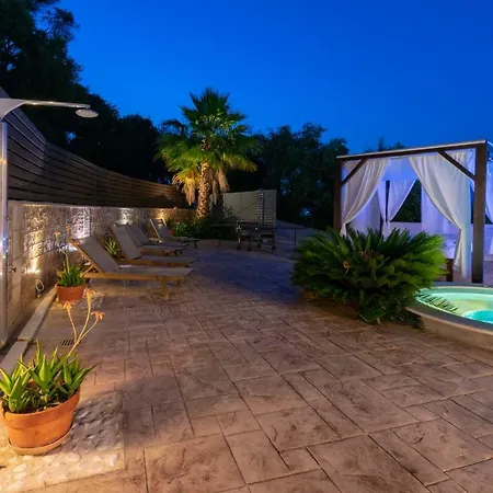 Ionian Pearl Luxury * מסונגי