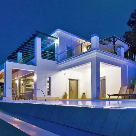 Ionian Pearl Luxury * Mesongí